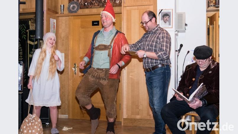 Der Sandmann tanze sogar um die Fuchsberger ins Bett zu bekommen. Einen schnellen Erfolg konnte er nicht verbuchen, da der Ball bis in die frühen Morgenstunden andauerte. Bild: tkr