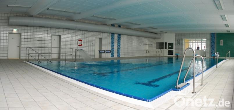 Ein Stromausfall hat eine technische Störung verursacht. Das Hallenbad ist deshalb inklusive Donnerstag geschlossen Bild: exb