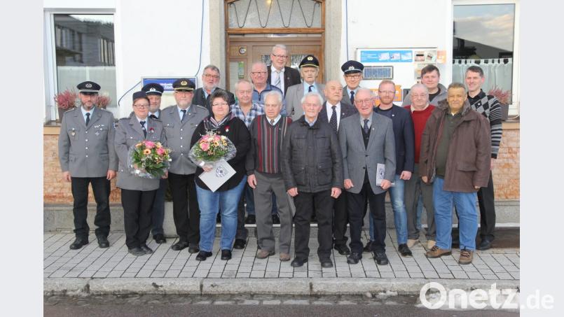 Verdiente und langjährige Mitglieder erhielten in der Jahreshauptversammlung die entsprechenden Auszeichnungen. Bild: ral
