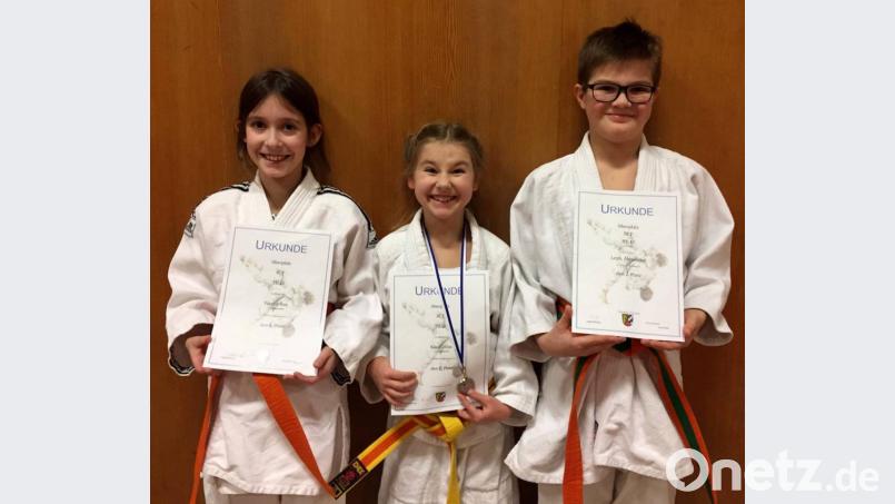 Mit zwei zweiten und einem vierten Platz kehrten die jungen Judokas vom Ranglistenturnier zurück. Bild: exb