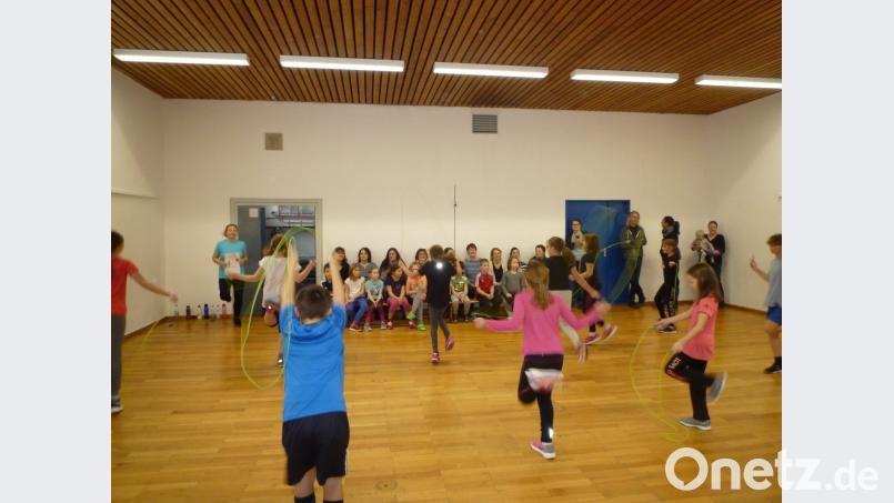 Seilspringen macht Schule: Skipping Hearts Falkenberg. Bild: exb