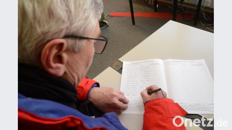 Die Hälfte der Eintragungsfrist ist vorbei. In Weiden und im Kreis Neustadt haben sich rund fünf Prozent der Stimmberechtigten für mehr Artenvielfalt beim Volksbegehren eingetragen. Bild: Gabi Schönberger