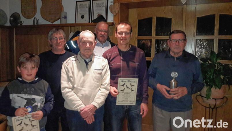 Die Wutschdorfer Luftboten sind wieder unterwegs und recht erfolgreich. Jetzt ehren die Brieftaubenfreunde vom Johannisberg ihre Besten. Bild: gri