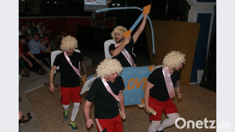 Der Auftritt der “Dreamboys” war in der Vergangenheit immer einer der Höhepunkte beim Sportlerball in Schönsee. Auch in diesem Jahr werden die jungen Männer die Besucher bei dieser Faschingsparty überraschen. Bild: mmj