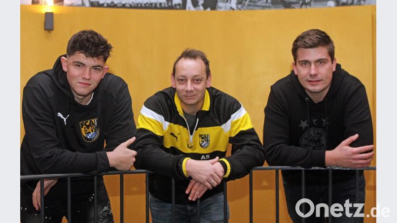 Die „Neuen“ an der Spitze der Jugendfußballer des FC Amberg: von links Philipp Maier, Andreas Schreiner und Daniel Rohr. Bild: lst