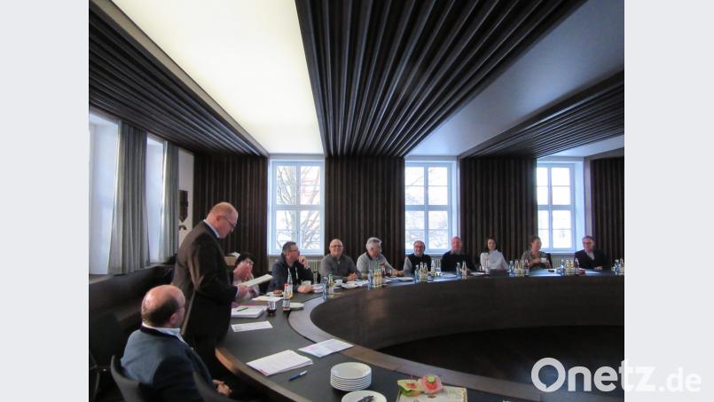 Die Behindertenbeauftragten tagen im neu gestalteten großen Sitzungssaal. Bild: kgg