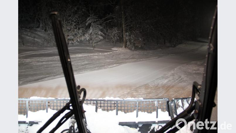 Einmal drübergefahren und die Piste ist perfekt. Bild: upl