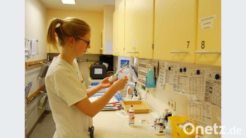 Am Klinikum St. Marien in Amberg durften Pflege-Schüler zwei Wochen lang eine Station leiten. Bild: Klinikum/Uschold
