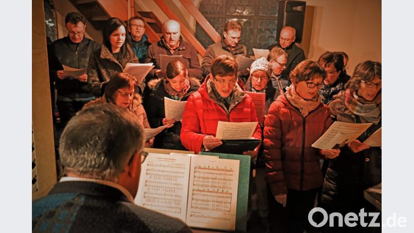 Auch der Chor von St. Josef bereicherte als einer von vier Chören den meditativen Abend Bild: twi