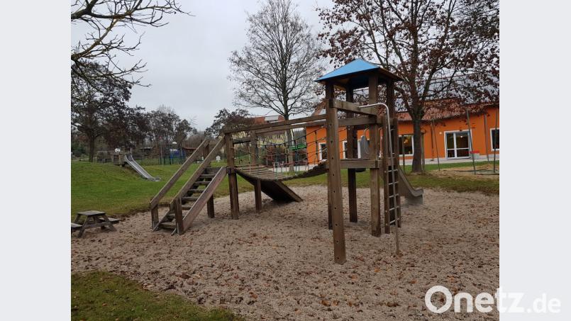 Die Turmspielkombination im Kindergarten St. Vitus in Schnaittenbach wird aufgrund mehrerer Mängel ersetzt. Auch neue Markisen sollen her. Bild: e