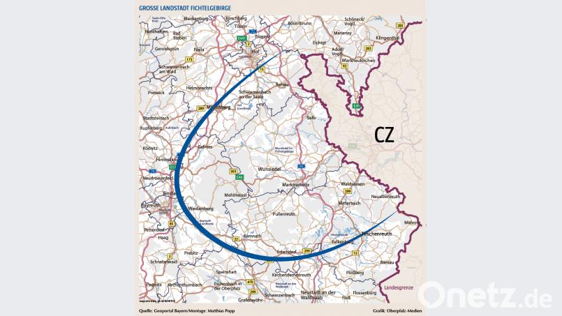 Grob umrissen soll das Gebiet innerhalb des blauen Hufeisens zu einer "Landstadt Fichtelgebirge" gehören, schwebt den Initiatoren vor. Bild: Oberpfalz-Medien
