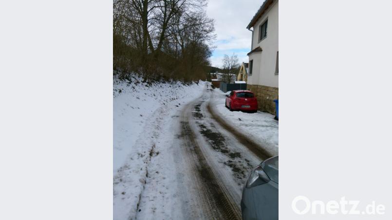Die Staubfreimachung der 250 Meter langen unteren Bahnhofstraße im Zuge des Bürgerhaushalts beantragte Peter Ott. Dies scheitert allerdings am Kostenbudget. Bild: rn