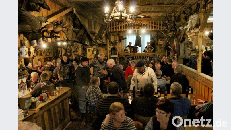 Die Scheune von Familie Stiegler nutzte der Geflügelzuchtverein Haunritz und Umgebung für seinen Taubenmarkt. Bild: ds