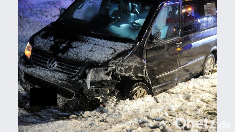 Der VW-Bus-Fahrer konnte nicht mehr rechtzeitig bremsen und auch nicht ausweichen. Bild: gf