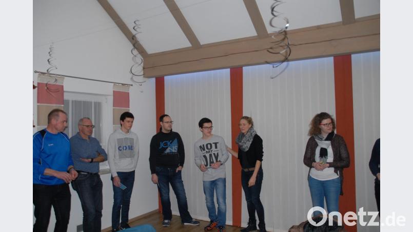 „Speed – Dating“ oder Stärken - Erkennungsspiele bildeten einen Schwerpunkt des Jugendforums mit Claudia Mai. Bild: pop