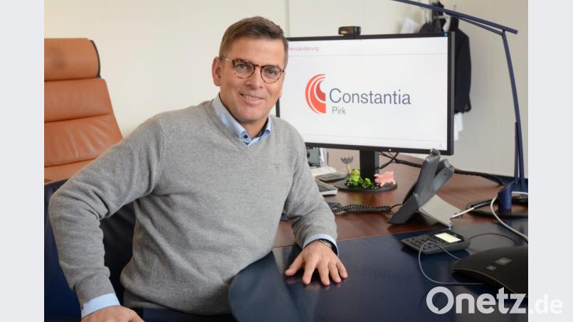 Aus Constantia Hueck Folien ist Constantia Pirk geworden. Der Vorsitzende der Geschäftsführung Axel Glade ist seit kurzem für insgesamt sechs Werke der Constantia Flexibles zuständig. Bild: Gabi Schönberger