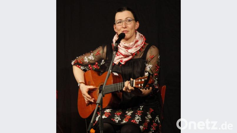 Martina Schwarzmann gastierte mit ihrem sechsten Soloprogramm in der ausverkauften Oberpfalzhalle. Bild: Hirsch
