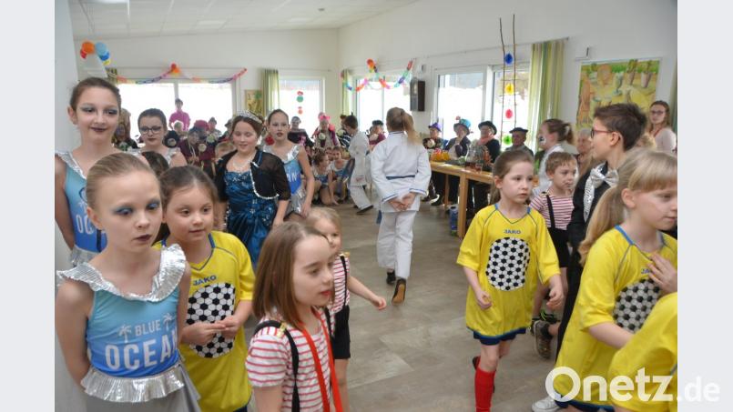 Der Auftritt der VFV-Kindergarde ist beim AWO-Fasching in der Tagespflege der ultimative Höhepunkt. Bild: dob