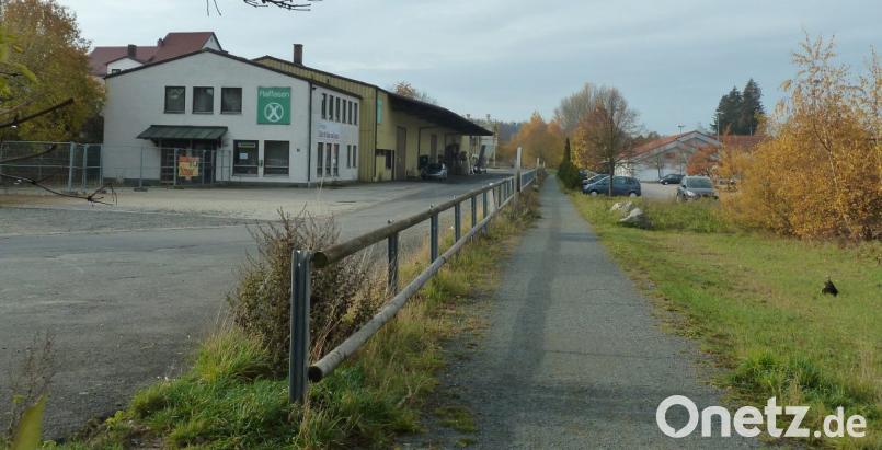 In der Stadtratssitzung vom 11. September fiel in Sachen &quot;Neubau einer Kindertageseinrichtung&quot; mit 12:2 Stimmen die Entscheidung für das Konzept der GsbW am Standort des ehemaligen Raiffeisen-Areals. Daran wird sich nach dem Tenor der jüngsten Stadtratssitzung wohl nichts mehr ändern. Bild: Portner