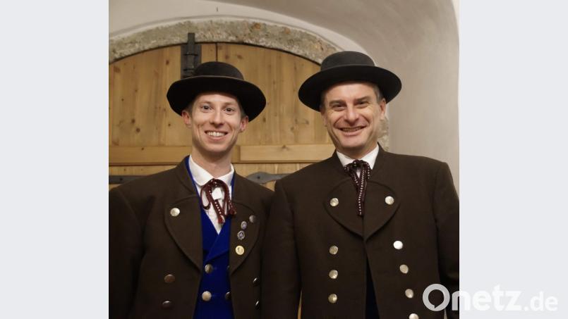 Die Mitglieder des Heimat- und Trachtenvereins vertrauen für weitere zwei Jahre auf ihr Führungs-Duo Michael Meier (links) und Gaston Lottner. Sie werden wie alle weiteren Vorstandsmitglieder bei der Jahreshauptversammlung einstimmig gewählt. Bild: u