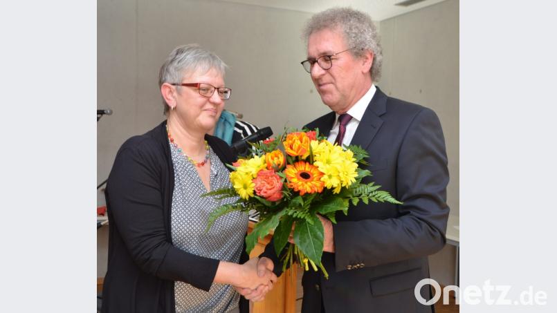 Sekretärin Andrea Hanauer und Rektor Alfons Raab ergaben ein unschlagbares Team. Die Trennung fiel beiden gleichermaßen schwer. Bild: dob