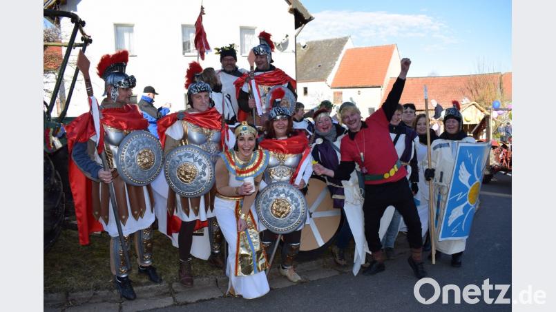 Der zweite und bislang letzte Faschingsumzug in Gaißach sah im Februar 2017 einen Ansturm römischer Legionäre aus Lunkenreuth und Pruihausen, die vergebens versuchten, den Nachbarort zu erobern. Bild: wku
