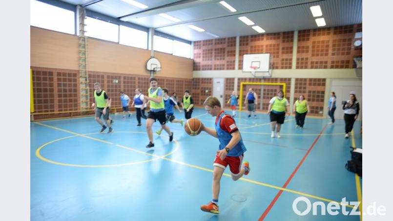 Die Basketballer der Lebenshilfe bereiten sich auf die Weltspiele in Abu Dhabi vor. Bild: brü