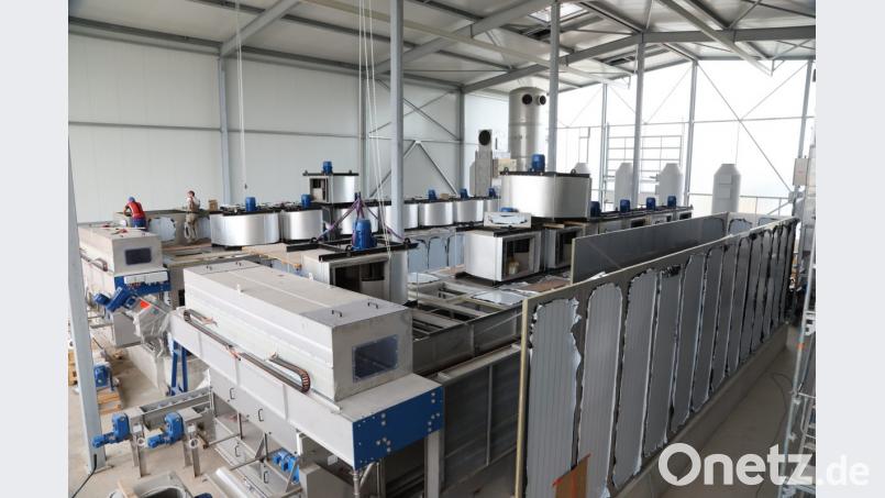 An der Klärschlammtrocknungsanlage (Bild) auf dem Gelände des Müllkraftwerks werden pro Jahr maximal 12500 Tonnen Restmaterial anfallen. Ab dem Jahr 2029 muss aus dem Material Phosphat zurückgewonnen werden, das könnte in einer Monoverbrennung geschehen. Wo diese Anlage gebaut werden könnte, ist noch offen. Bild: Gerhard Götz