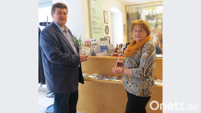 Rosi Zithier und Museumsleiter Wilfried Neuber haben die Planungen für das Museumsjahr 2019 längst in trockenen Tüchern. Aktuell laufen die Vorbereitungen für den Kunsthandwerkermarkt am 7. April. Bild: kö