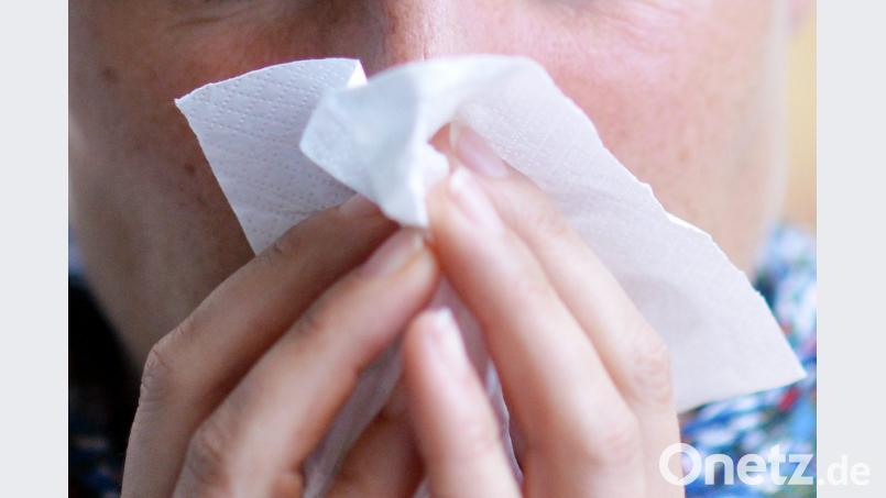 Wenn ein Kollege wegen Erkrankung ausfällt, kann das eine Lokalredaktion vor Probleme in Sachen Aktualität stellen. Symbolbild: Maurizio Gambarini/dpa