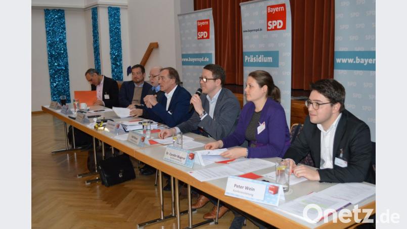 Die SPD in Roding (von links): MdEP Ismail Ertug, MdB Uli Grötsch, Stadtkämmerer a. D. Ernst Wolowicz aus München, Bezirksvorsitzender Franz Schindler, Schatzmeisterin im Landesvorstand Dr. Carolin Wagner und Peter Wein. Bild: Alexandra Ederer