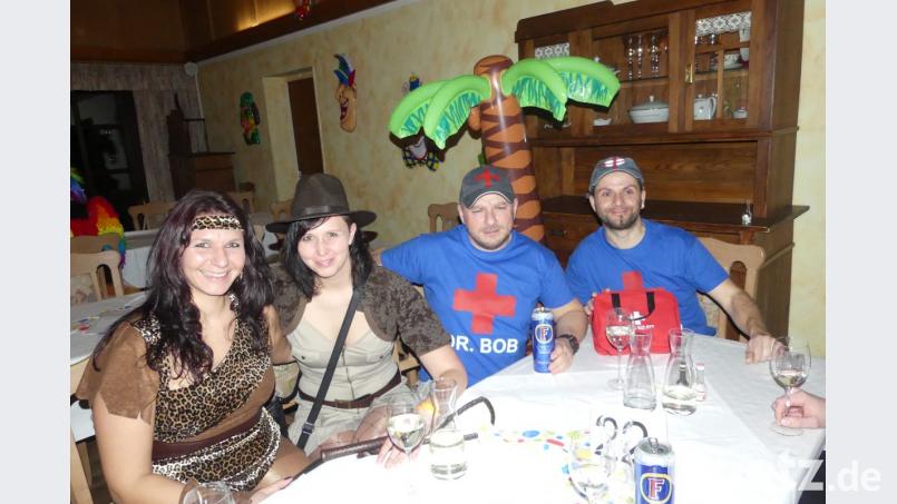 Stimmung beim Vier-Mächte-Ball in Neukirchen. Bild: rtw