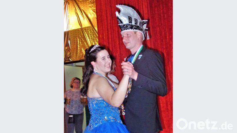 Ein Tänzchen mit ihrer Lieblichkeit. Bild: jml