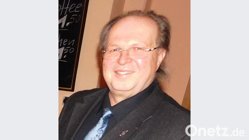 Chorleiter Heinz Schmidt hat schon viel Neues angestoßen. Weitere Veränderungen sollen folgen. Bild: hai