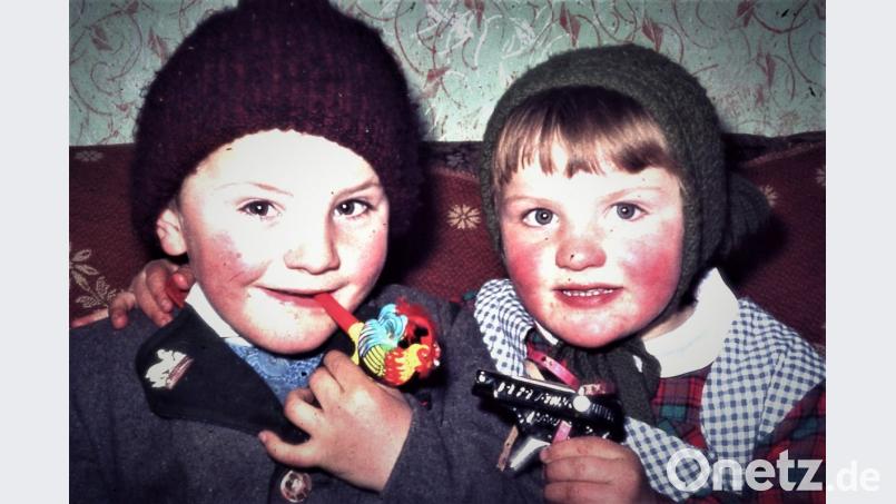Die meisten Fotos aus dem Nachlass eines Ambergers stammen von der Josefi-Kirchweih in Zant im März 1964. Hans und Gertraud Fehlner waren anscheinend kurz vorher am Kirwastand von Max Specht aus Hohenkemnath. Repro: schß