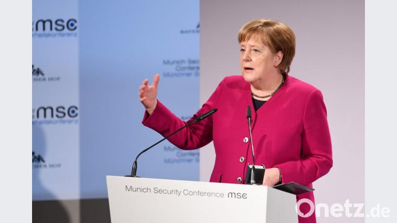 Bundeskanzlerin Angela Merkel (CDU) spricht am zweiten Tag der 55. Münchener Sicherheitskonferenz. Bild: Tobias Hase/dpa