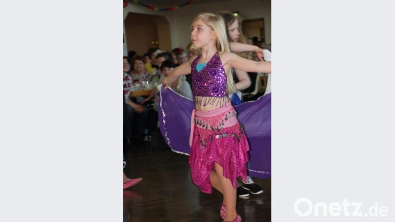 Die Kinderbauchtanzgruppe &quot;Amirah&quot; begeisterte. Bild: kro
