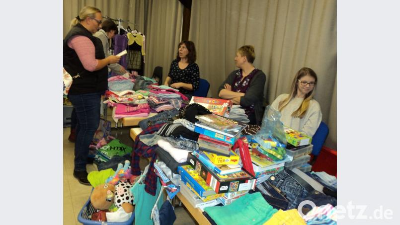 Eine große Auswahl gab es beim Frühjahrsbasar. Bild: ksi