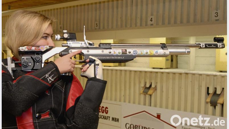 Christina Hößl war mit 391 und 392 Ringen Beste bei den Füchsmühler Andreas-Hofer-Schützen. Bild: gb