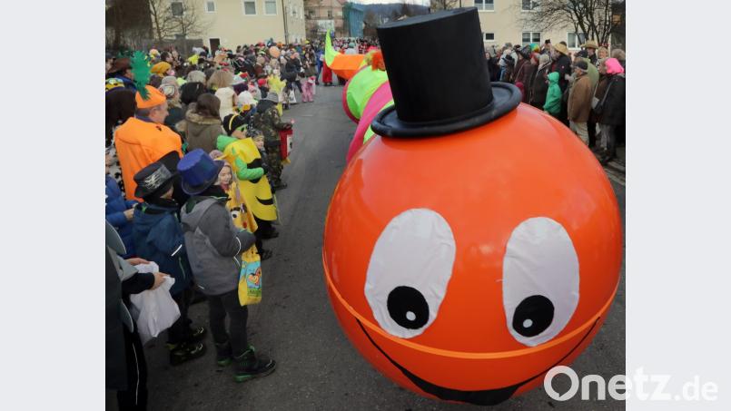Auf Maschkerer und Einfälle soll es - ähnlich wie beim Gaudiwurm in Freudenberg - auch in Rosenberg ankommen. Bild: Wolfgang Steinbacher