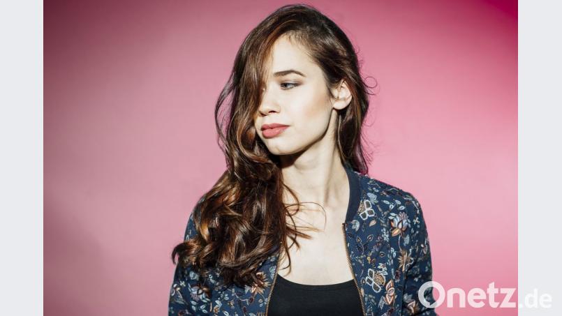 Das Handout zeigt Songwriterin Lilly Among Clouds, Teilnehmerin für den ESC-Vorentscheid „Unser Lied für Israel“. Foto: Katja Ruge/NDR Bild: Katja Ruge