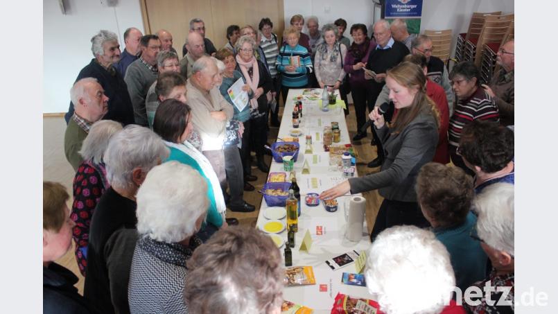 Die Ernährungswissenschaftlerin Simone Duschinger informierte die Senioren über genussvolles und bewusstes Essen ab der Lebensmitte. Bild: bph