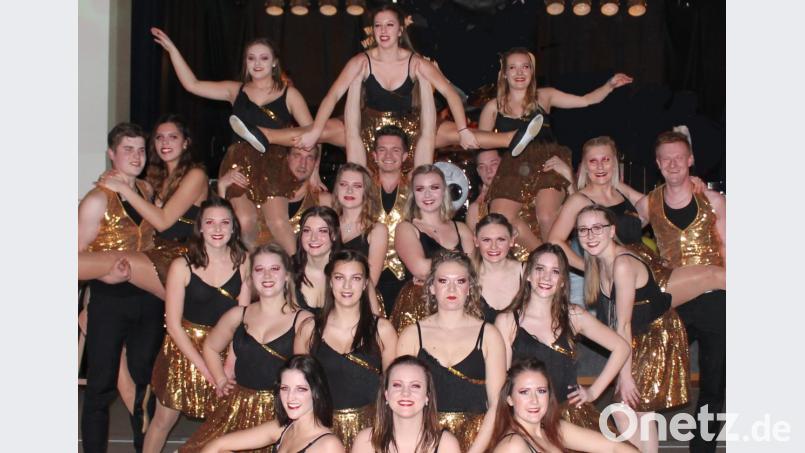 Die Showtanzgruppe &quot;Public Surprise&quot; ist das Aushängeschild des Waidhauser Faschingsvereins und wird für die Mitternachtsshow beim eigenen Ball alles geben. Bild: fjo