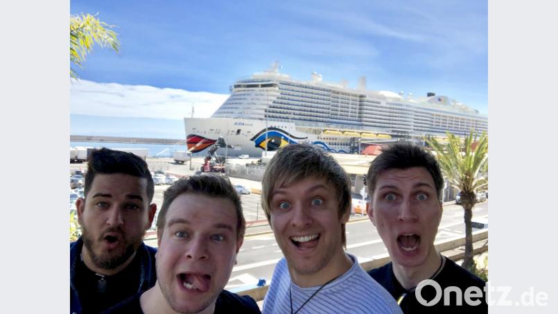 Die Rotzlöffl genossen ihre Auftritte auf der Aida-Nova in der Wärme der Kanarischen Inseln. Bild: exb