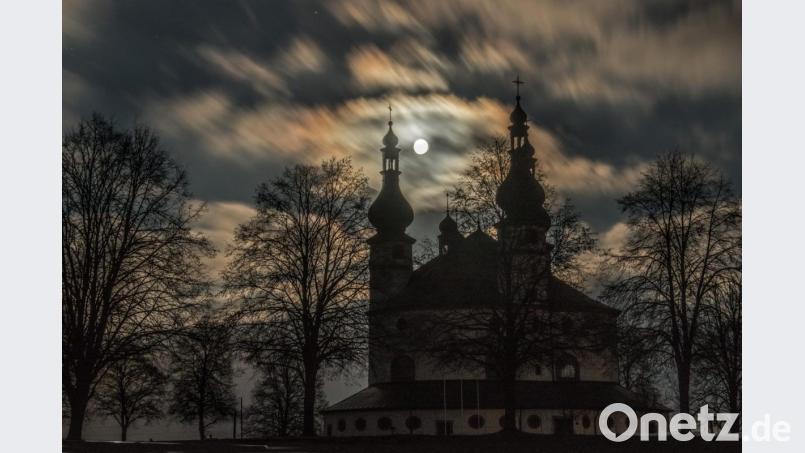 Das Bild wurde am 19. Februar um 19.48 Uhr bei mystischen Licht gemacht. Bild: Bernhard Eckstein