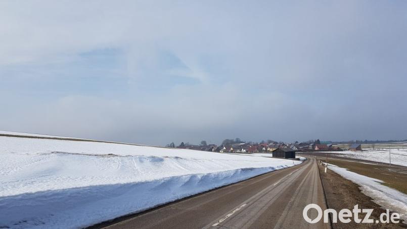 Die Sonne ist noch zu schwach den Schnee im Hochland in Wasser umzuwandeln. Bild: gi