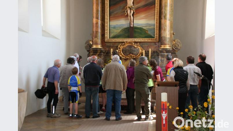 Kirchenbesichtigung in Thansüß. Bild: Susanne Götte