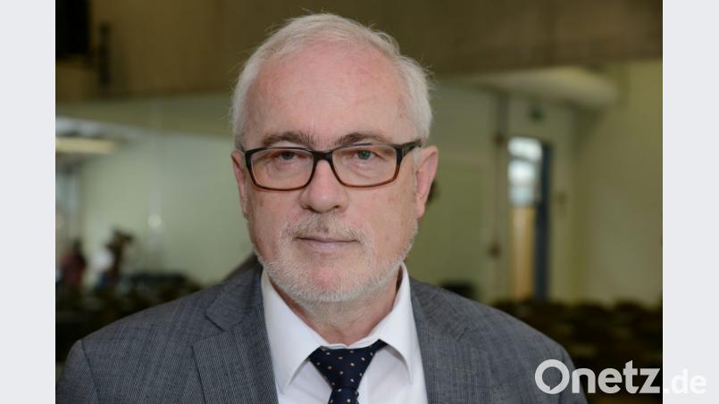 Für Sozialdezernent Hermann Hubmann ist es am Donnerstag die letzte Sitzung des Ausschusses für Jugendhilfe und soziale Fragen und zugleich sein letzter Arbeitstag. Archivbild: Petra Hartl