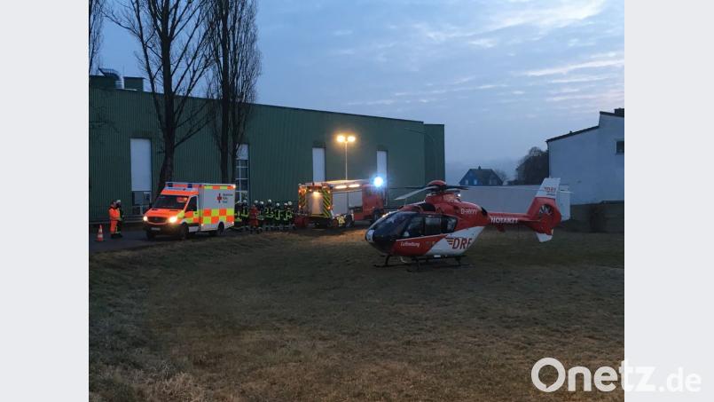 Bei einer Verpuffung in der Lackherstellung bei Constantia Pirk wurde ein Mitarbeiter schwer verletzt. Bild: August Beer