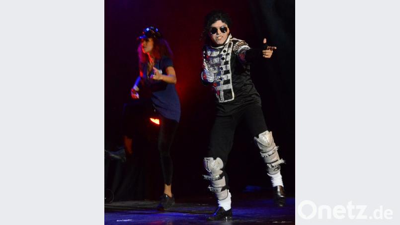 It&#039;s Bad - Michael Jackson auf der Bühne der Max-Reger-Halle. Bild: Kunz